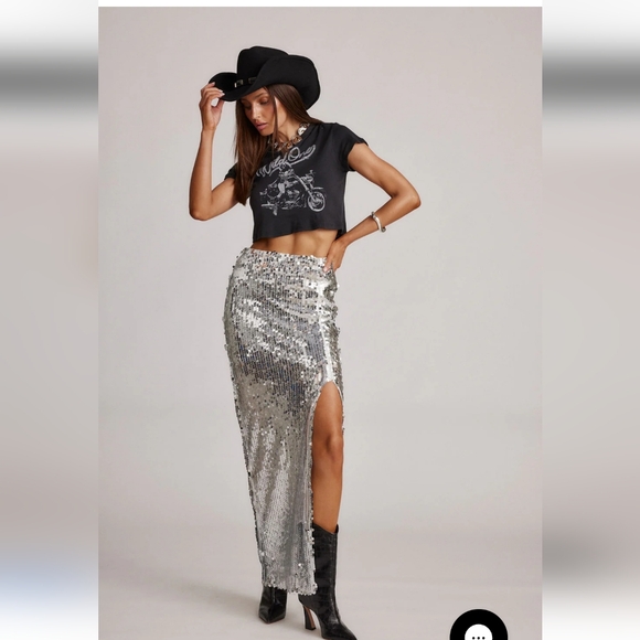 12th Tribe sequin skirt size large - Picture 2 of 5